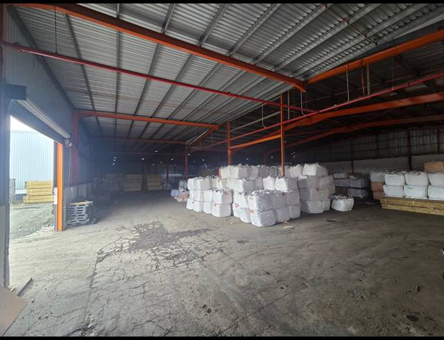 7,618M² WAREHOUSE FOR SALE IN MOBENI
